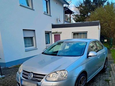 gebraucht VW Jetta 1.6