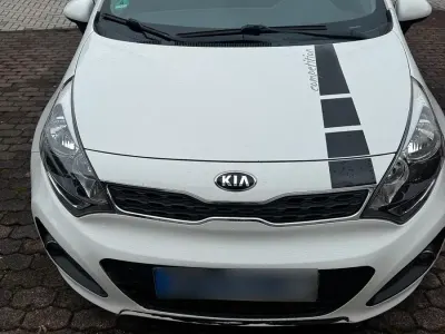 Gebraucht Kia Rio FIFA World Cup Edition 69 PS (50 kW) 2014 Weiß Kleinwagen