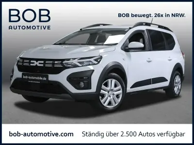 Gebraucht Dacia Jogger Expression 101 PS (74 kW) 2024 Weiß Van / Kleinbus