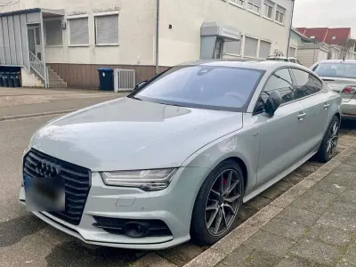 Gebraucht Audi A7 Ambiente 326 PS (239 kW) 2015 Grau Kleinwagen