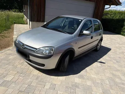 Gebraucht Opel Corsa 75 PS (55 kW) 2003 Silber Kleinwagen