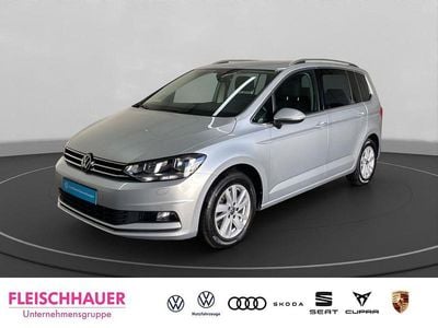 Gebraucht VW Touran Highline 150 PS (110 kW) 2023 Silber Van / Kleinbus