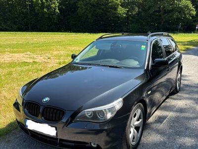 BMW 523