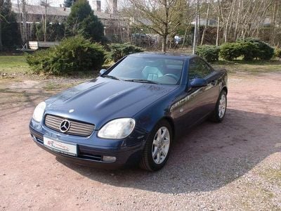 Usata Mercedes SLK200 136 CV (100 kW) 1997 Blu Cabrio