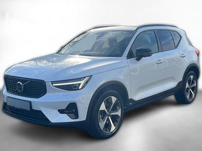 Gebraucht Volvo XC40 Plus 163 PS (119 kW) 2024 Weiß metallic SUV