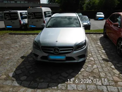 Gebraucht Mercedes C180 Avantgarde 156 PS (114 kW) 2018 Silber Kombi