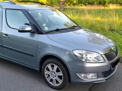 Gebraucht Skoda Roomster 90 PS (66 kW) 2012 Silber Van / Kleinbus