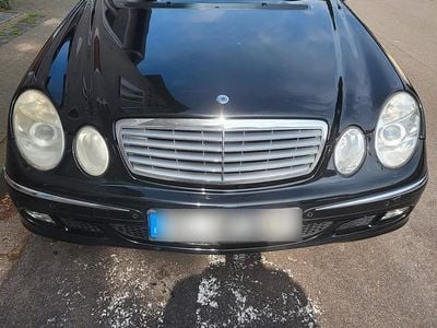 Mercedes E270