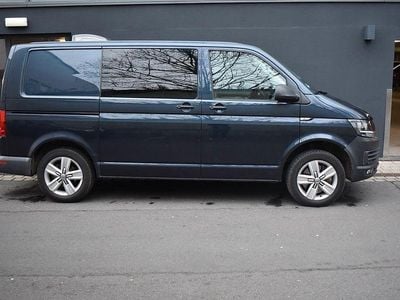Second-hand VW T6 204 CP (150 kW) 2016 Albastru Van