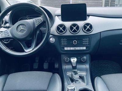 Gebraucht Mercedes B180 Urban 109 PS (80 kW) 2017 Van / Kleinbus