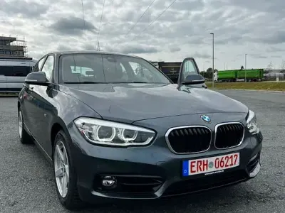 Gebraucht BMW 118 Sport Line 136 PS (100 kW) 2018 Grau Limousine