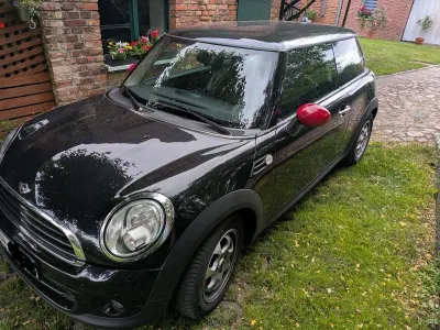 Gebraucht Mini ONE 90 PS (66 kW) 2011 Schwarz Kleinwagen