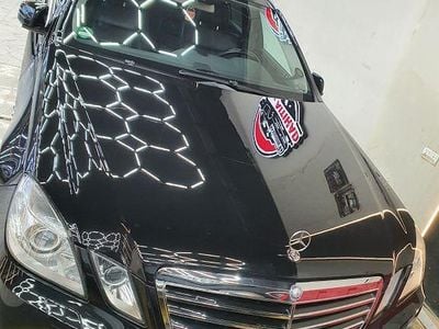 Gebraucht Mercedes 200 101 PS (74 kW) 2010 Schwarz Kombi