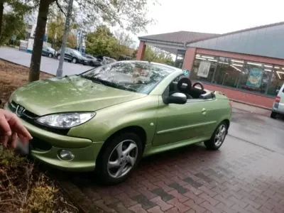 Gebraucht Peugeot 206 109 PS (80 kW) 2003 Andere farben Cabrio