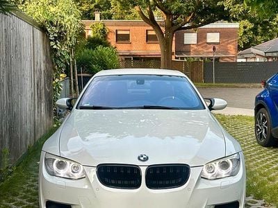 Gebraucht BMW 335 Cabriolet 306 PS (225 kW) 2011 Weiß Cabrio