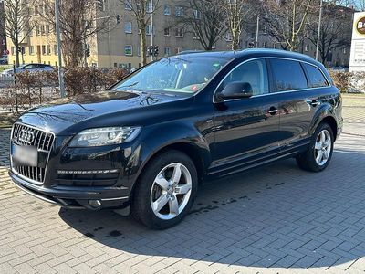 Używany Audi Q7 2009 Czarny SUV