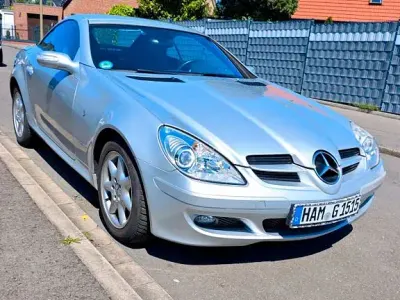 Second-hand Mercedes SLK200
