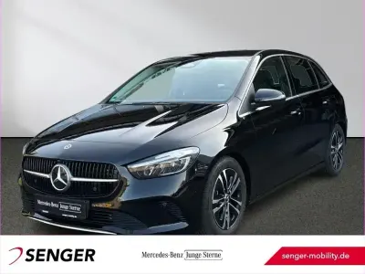 Używany Mercedes B200 Advanced 150 KM (110 kW) 2025 Czarny Minivan