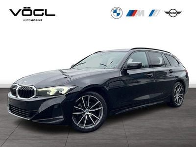 Schwarz Gebraucht 2022 BMW 320 Efficient Dynamics Kombi | 22.570 € (Fairer Preis)