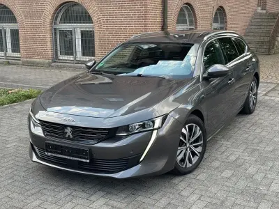 Gebraucht Peugeot 508 SW Allure 181 PS (133 kW) 2021 Grau Kombi