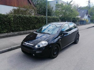 Usata Fiat Grande Punto 75 CV (55 kW) 2010 Nero Utilitaria