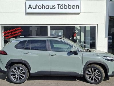 Usata Toyota Corolla Cross Team 197 CV (144 kW) 2024 Urban khaki SUV