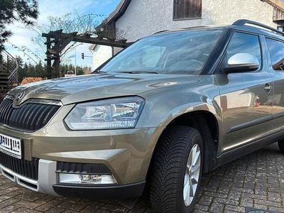 Gebraucht Skoda Yeti 125 PS (91 kW) 2015 Braun SUV