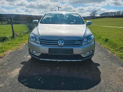 Second-hand VW Passat 170 CP (125 kW) 2012 Gri Break
