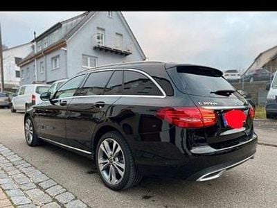 Gebraucht Mercedes C300e 306 PS (225 kW) 2020 Schwarz Kombi