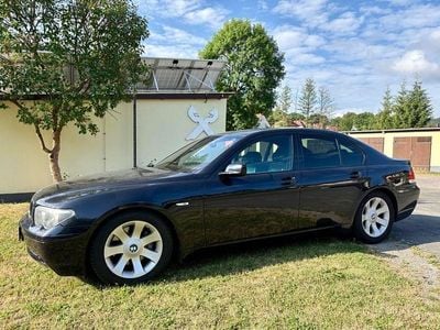 BMW 745