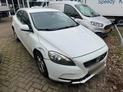 Usata Volvo V40 Momentum 114 CV (83 kW) 2013 Berlina