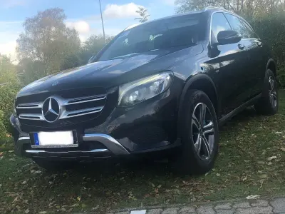 Używany Mercedes GLC350 211 KM (155 kW) 2017 Czarny SUV