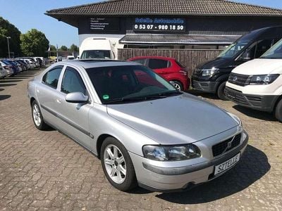 Silber Gebraucht 2002 Volvo S60 Limousine | 3.999 €