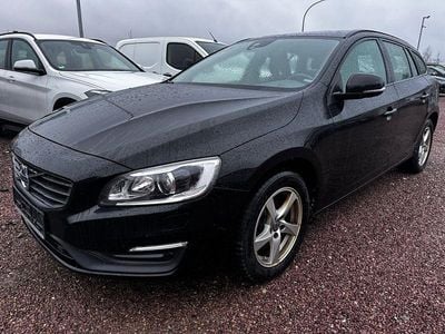 Gebraucht Volvo V60 Business Edition 150 PS (110 kW) 2017 Schwarz Kombi