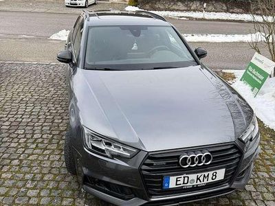 Grau Gebraucht 2018 Audi A4 Sport Kombi | 29.000 € (Teuer)
