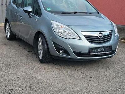 Silber Gebraucht 2010 Opel Meriva Van / Kleinbus | 3.200 € (Fairer Preis)