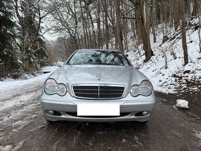 Gebraucht Mercedes C220 Classic 143 PS (105 kW) 2001 Silber Kombi