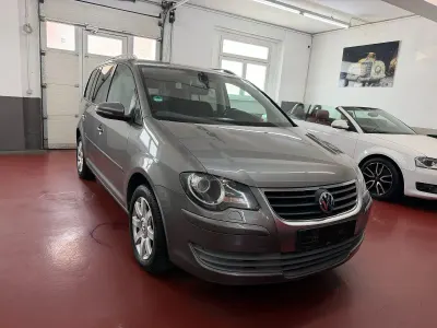 Gebraucht VW Touran Freestyle 102 PS (75 kW) 2010 Grau Van / Kleinbus