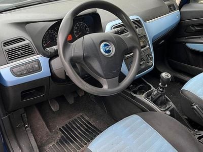Blau Gebraucht 2007 Fiat Punto Kleinwagen | 750 €