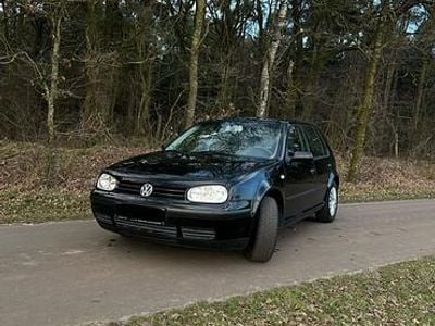 Usata VW Golf IV 75 CV (55 kW) 2002 Nero Utilitaria