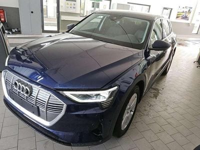 Usata Audi e-tron Comfort 230 kW (313 CV) 2022 Blu SUV