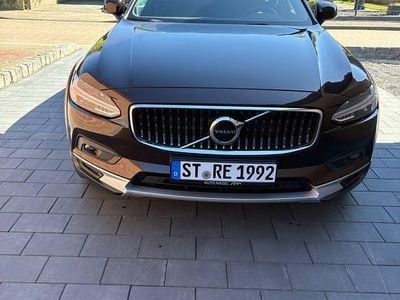 Gebraucht Volvo V90 CC Pro 197 PS (144 kW) 2020 Braun Kombi