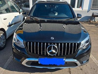 Mercedes GLC300