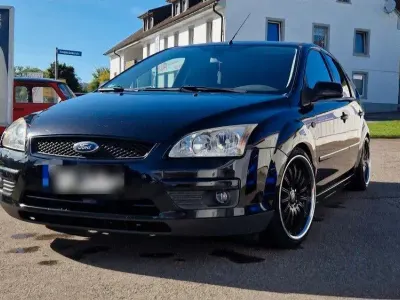 Gebraucht Ford Focus Fun X 101 PS (74 kW) 2007 Schwarz Limousine