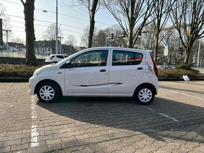 Gebraucht Daihatsu Cuore 69 PS (50 kW) 2011 Weiß Kleinwagen