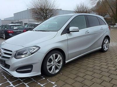 Gebraucht Mercedes B200 136 PS (100 kW) 2018 Silber Van / Kleinbus