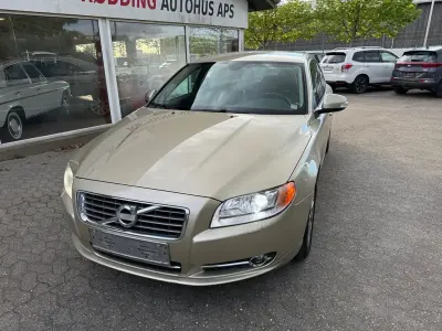 Gebraucht Volvo S80 Momentum 185 PS (136 kW) 2007 Gold Limousine