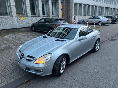 Usata Mercedes CLK200 163 CV (119 kW) 2005 Argento Cabrio