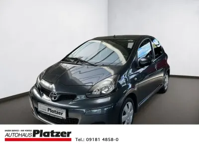 Gebraucht Toyota Aygo Edition 68 PS (50 kW) 2011 Grau Kleinwagen