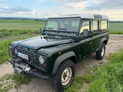Gebraucht Land Rover Defender SE 122 PS (89 kW) 2004 Grün Kombi